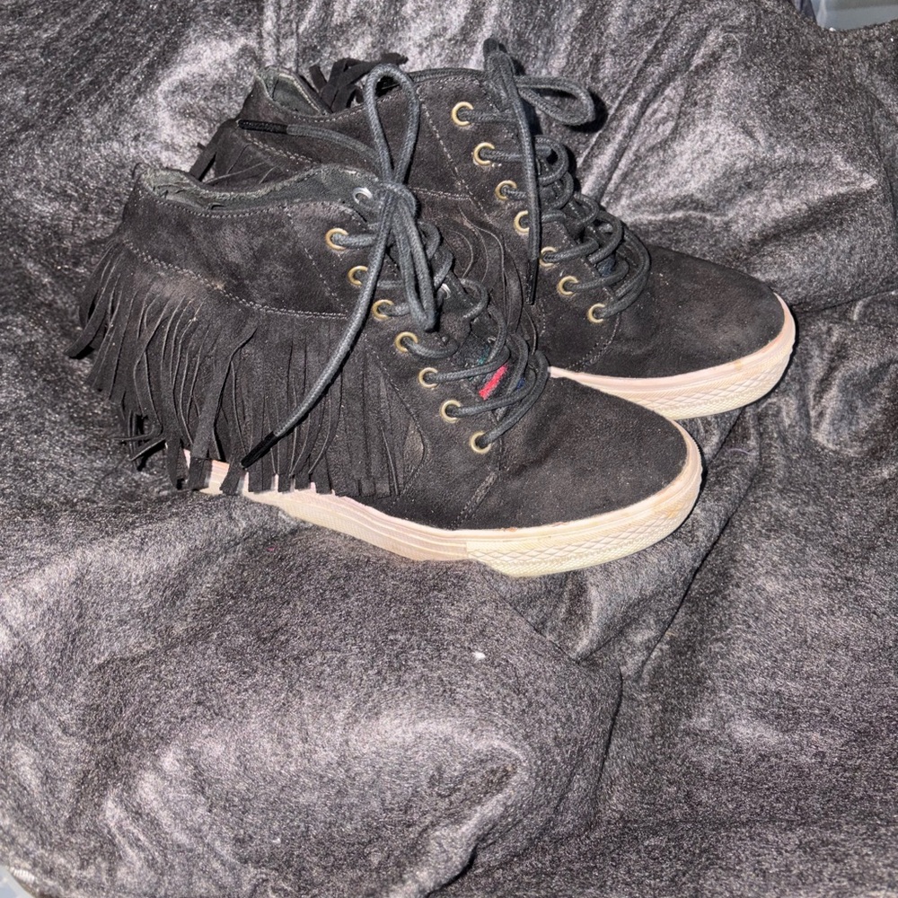 Women’s Not Rated Black Fringe HighTop Sneakers Sz 8.5